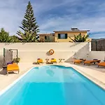 Retiro Villa *